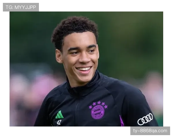 穆西亚拉是否依赖体系？战术角色与自主创造能力解析