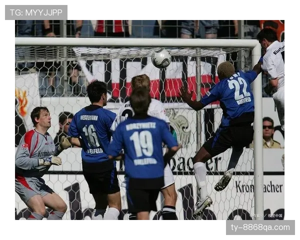 切尔西防线磨合仍不稳定，对球队赛季稳定性表现带来影响