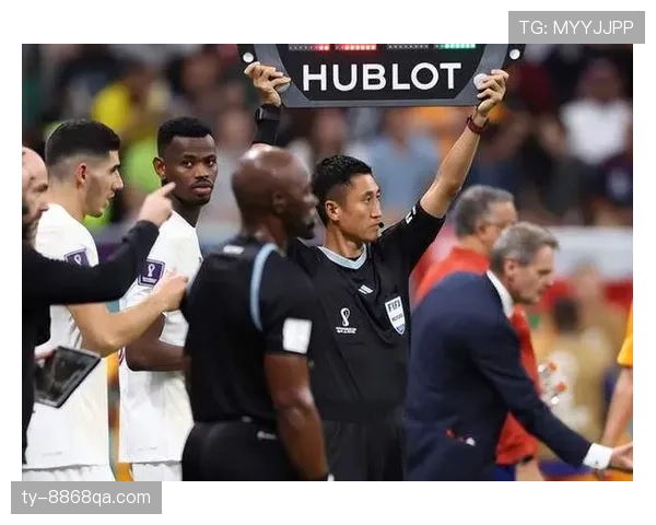 第四官员职责、换人板及替补裁判规则详解