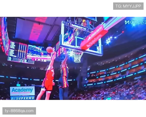 申京利用高位挡拆制造错位，提升篮下终结效率明显